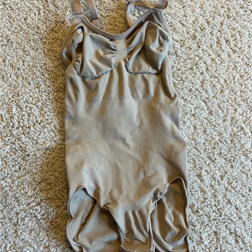 SKIMS never wore sculpting body suit